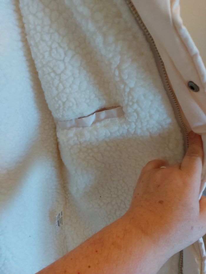 Manteau avec effet fourrure - photo numéro 4