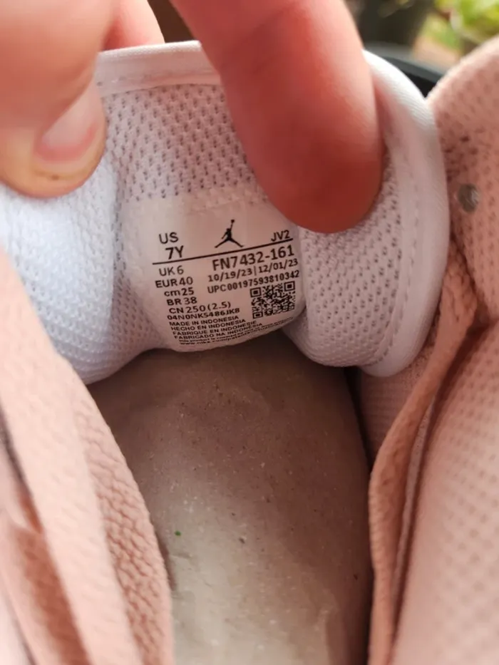 Air jordan 1 mid blanc rose Taille 40 femme neuves - photo numéro 6