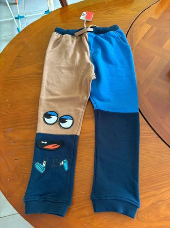 Pantalon neuf dpam 6 ans