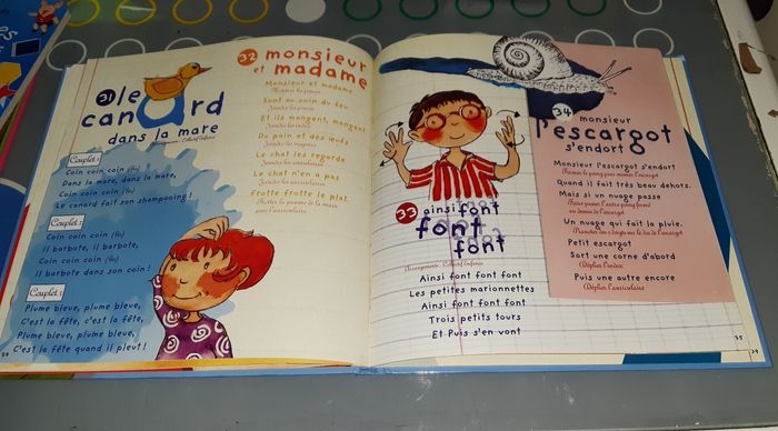 Livre 80 comptines à mimer et jeux de doigts - photo numéro 3