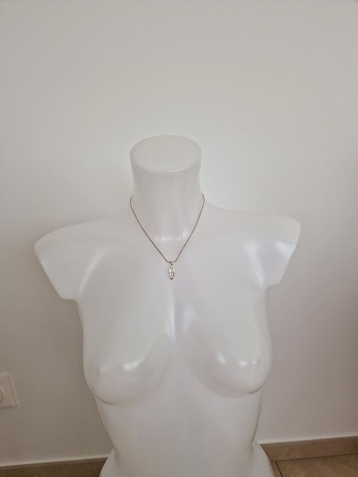 Collier argenté avec sa boîte - photo numéro 3