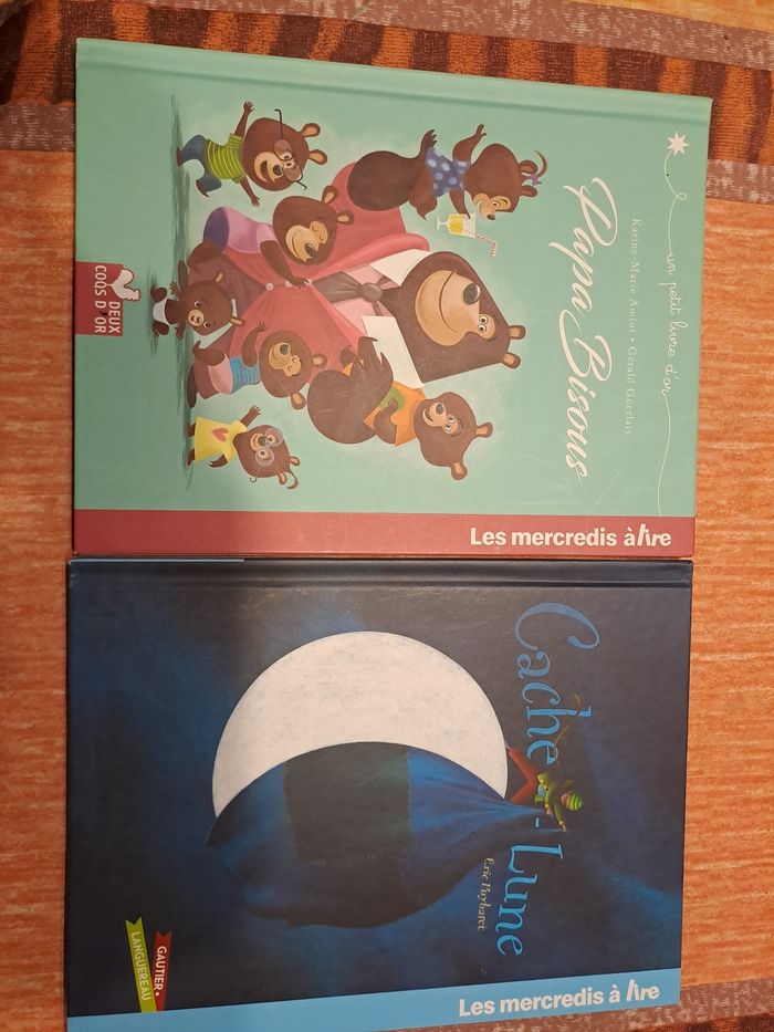 2 livres cache lune et papa bisous