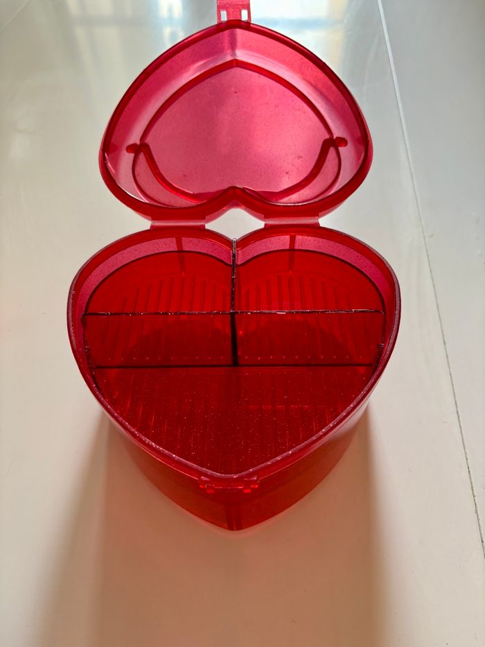 Boîte à bijoux enfant en forme de cœur rouge pailleté - photo numéro 4