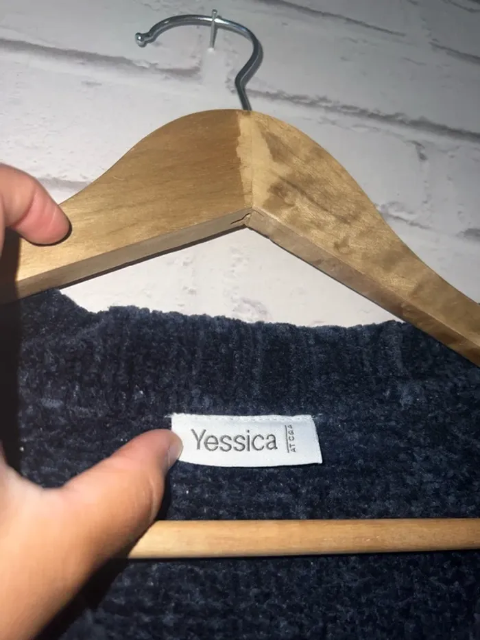 Pull Yessica de chez C&A, en très bon état, taille L. - photo numéro 3