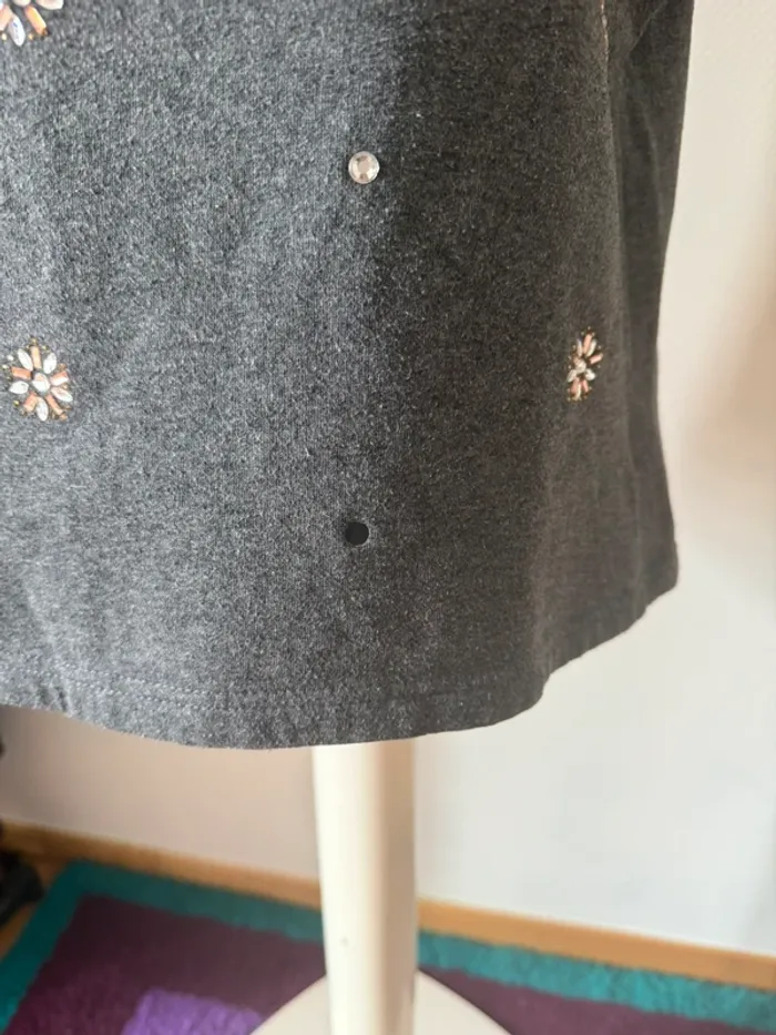Pull sans manche en très bon état taille M esmara - photo numéro 4
