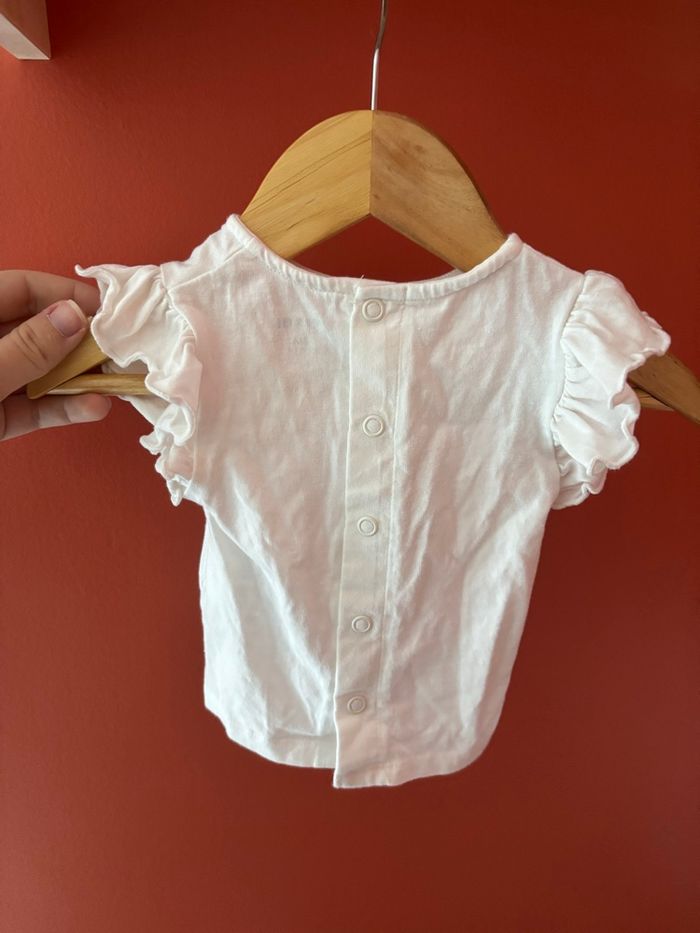 Petit top blanc Kiabi taille 3 mois neuf - photo numéro 2