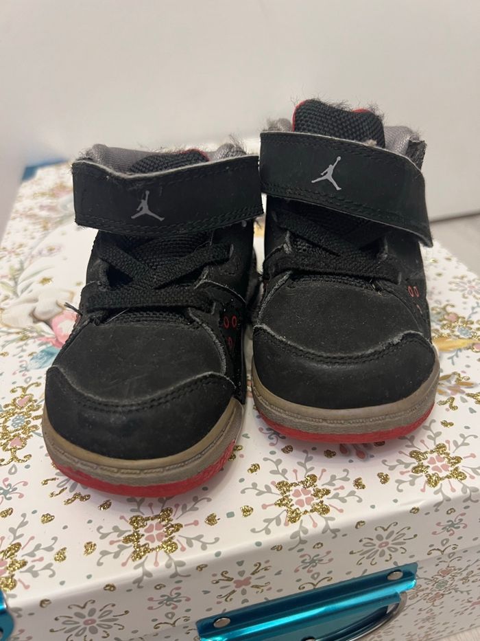 Basket Jordan bébé garçon 21