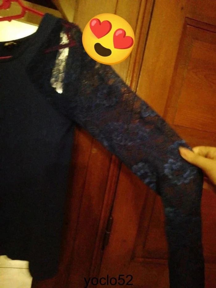 T-shirt bleu manches en dentelle taille M/38 - photo numéro 7