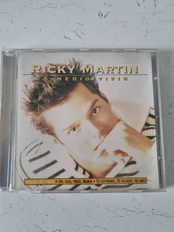 CD Ricky Martin : A Medio Vivir  CD Album