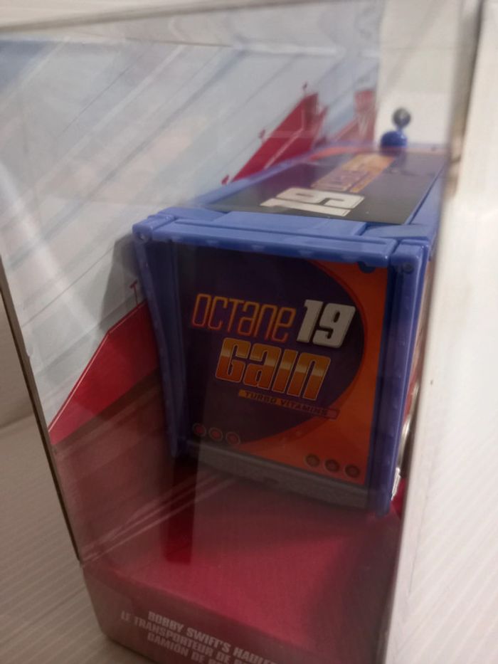 Cars camion de transport Bobby swift - photo numéro 5