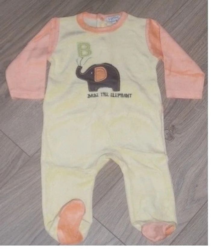 pyjama neuf sans étiquette 6 mois
