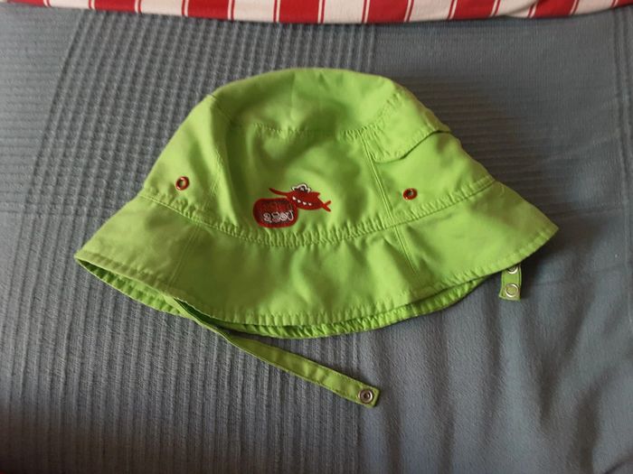 Casquette bonnet soleil T. 2-3 ans