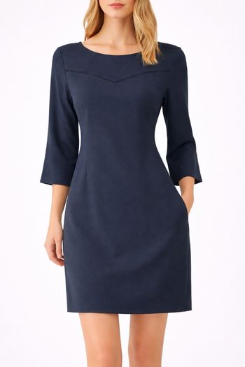 Robe bleue Jolie robe bleu marine 
Camaïeu
En tres bon etat 
Taille 38