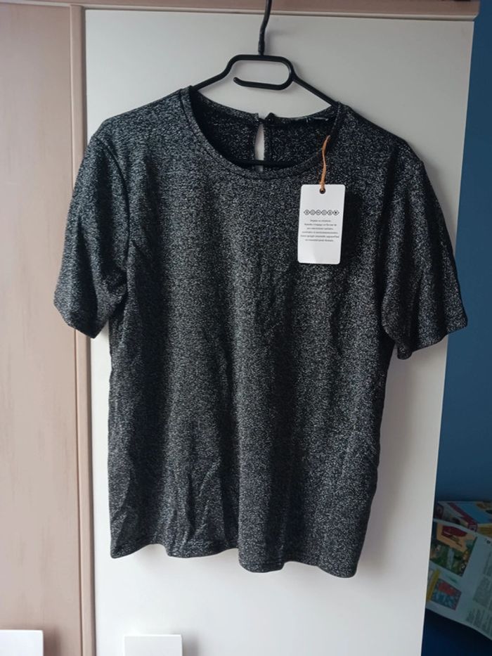 Tshirt neuf Bonobo TailleL40