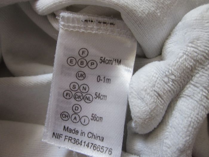 Pyjama velours blanc 1 mois - photo numéro 3