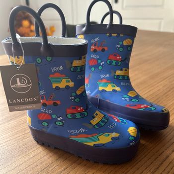 Bottes de pluie neuves