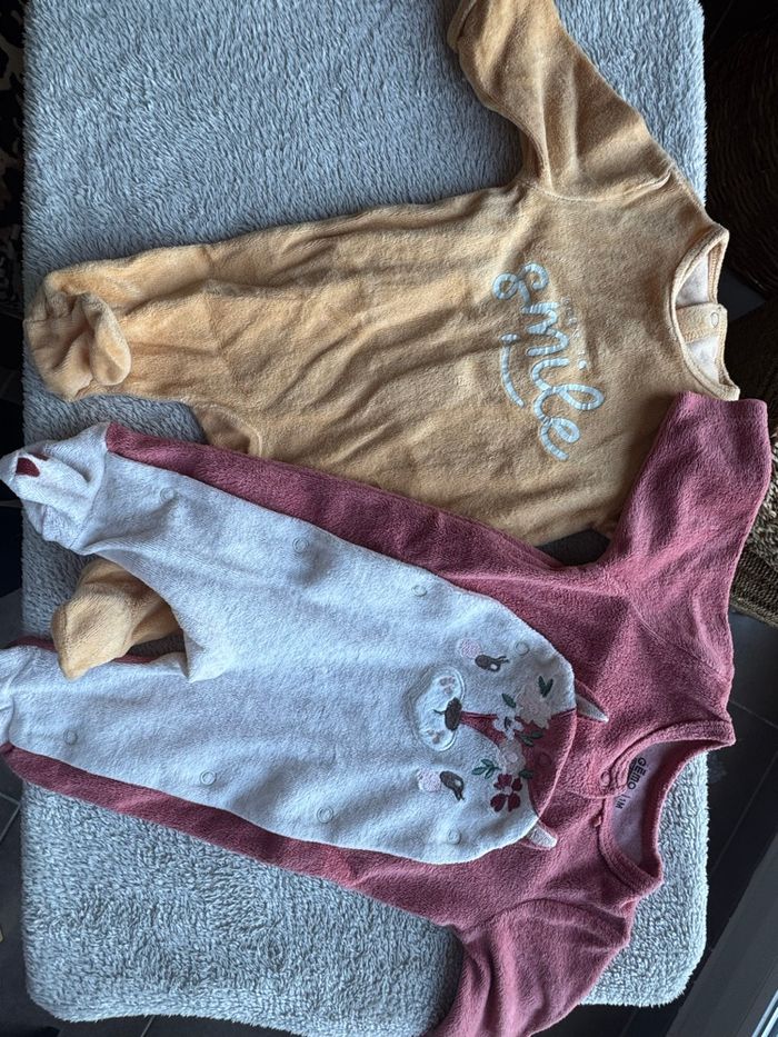 Lot de deux pyjamas bébé