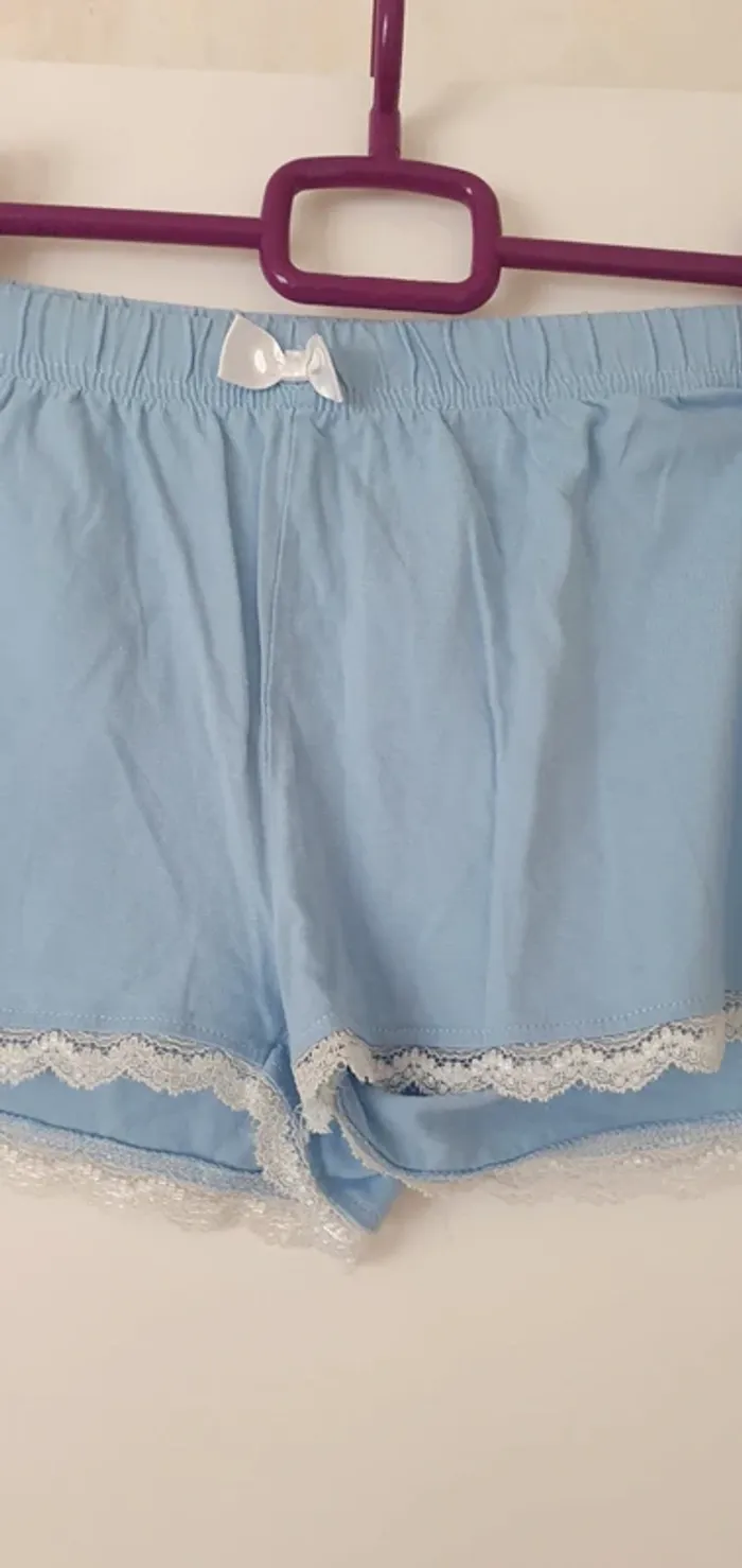 Sort de pyjama - photo numéro 2