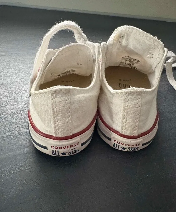 Converse blanche taille 22 - photo numéro 2