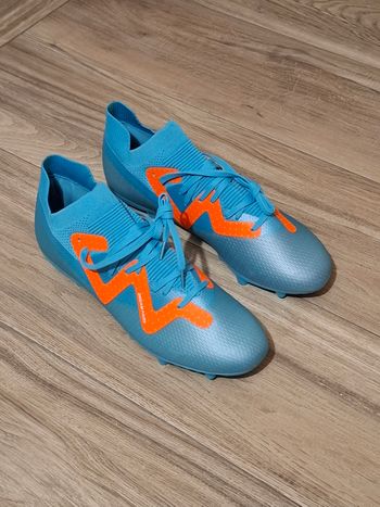 Chaussure Mixte sport football crampons bleu