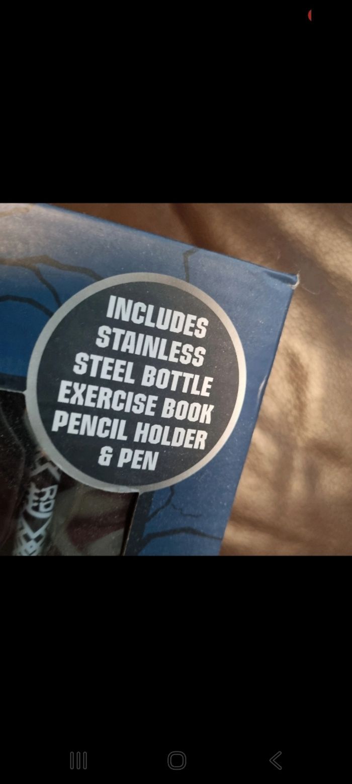 lot DRAGON BALL Z  - Gourde - Stylo - Cahier - Pot à crayons 🎁 Neuf 🎁 - photo numéro 3