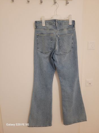 Je vens ce pantalon portè 2 fois de la marque HM style padeèlèphon