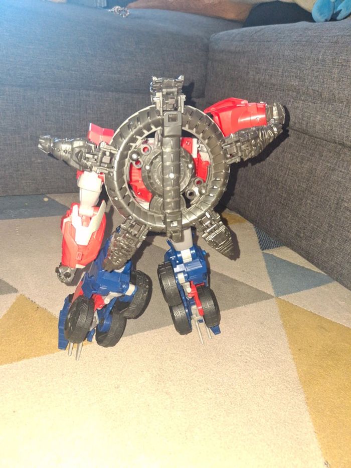Trnasformer optimus - photo numéro 2