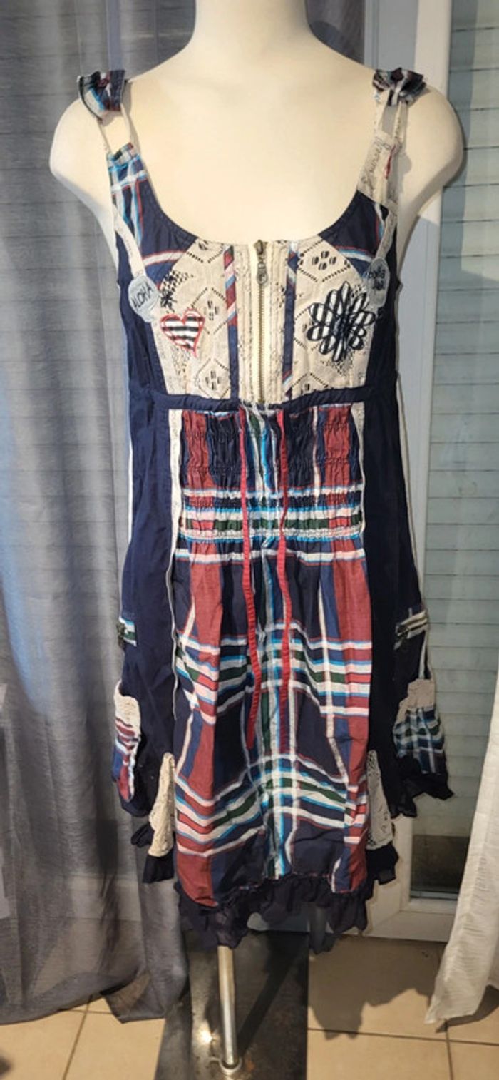 Tres belle Robe Desigual 38