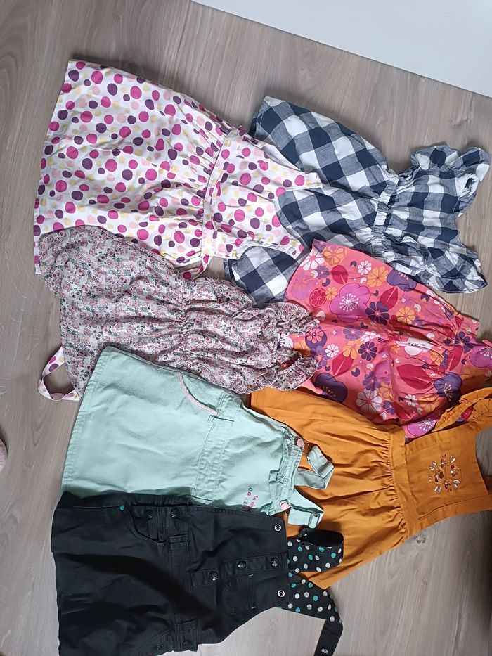 Lot fille 4 ans - photo numéro 3