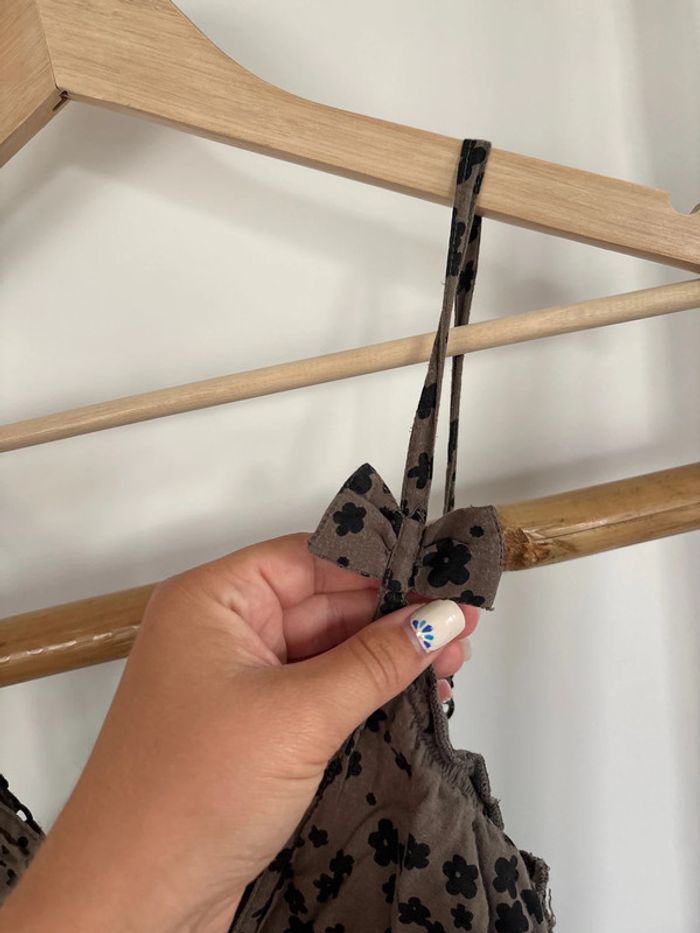 Robe à fleurs à bretelles taille 34 - photo numéro 2