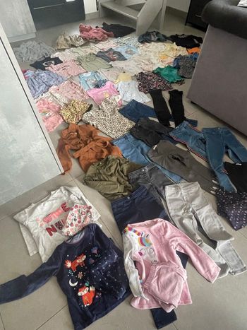 Lot 52 vêtement 5ans 