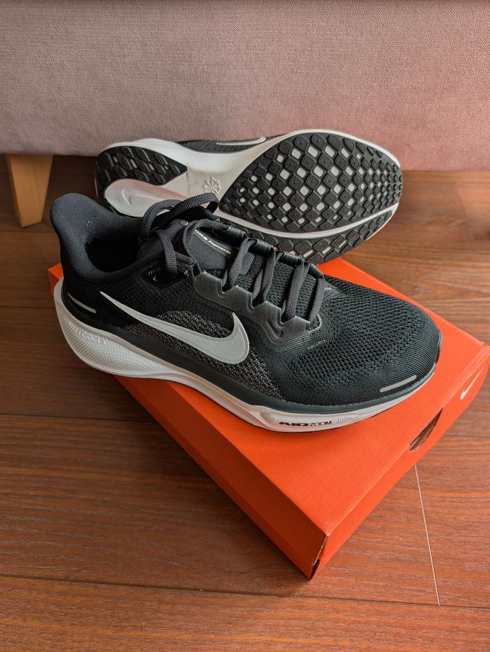 Nike air zoom Pegasus 41 - Taille 39 - neuve et authentique - photo numéro 2