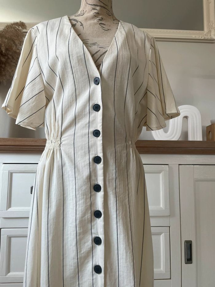 Robe longue beige  Maraislise - photo numéro 2