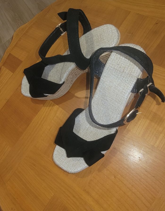 Talons femme Taille 37 - photo numéro 2