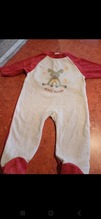 Pyjama bébé taille 6 mois