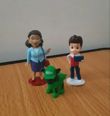 Mme Goodway, Ryder et Rocky