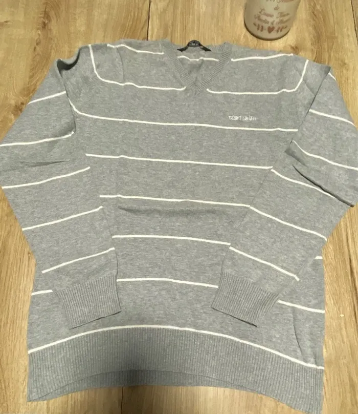 Pull en V Teddy Smith taille L