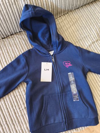 Veste à capuche neuve