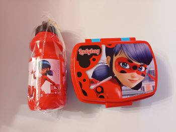 boite à gouter et gourde miraculous