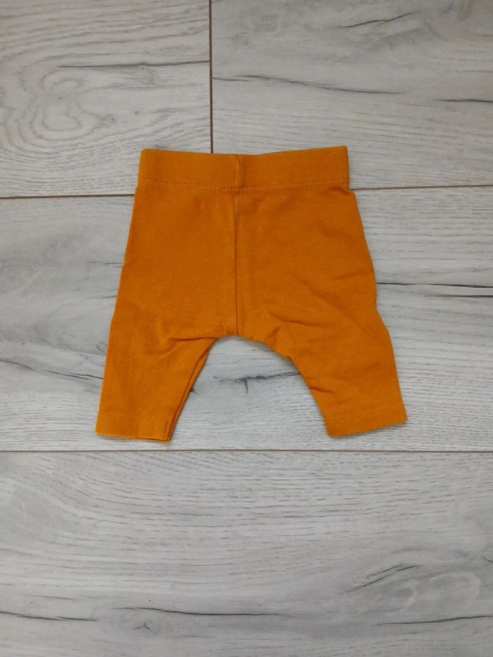 Legging ~ Kiabi ~ 1mois (52-55cm/4kg) - photo numéro 2