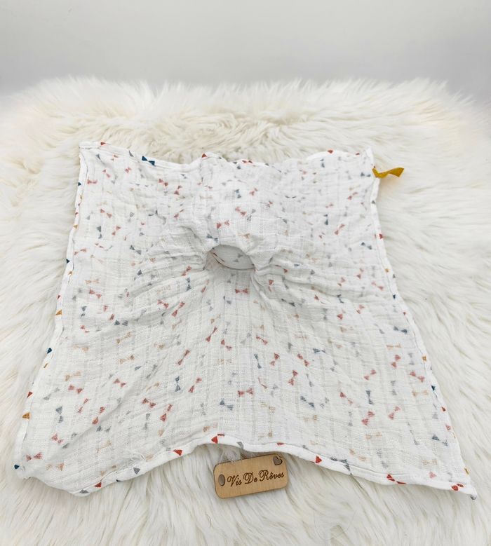 Doudou plat carré lange Ours chat renard Blanc noeuds triangles Tape à L'œil - photo numéro 6