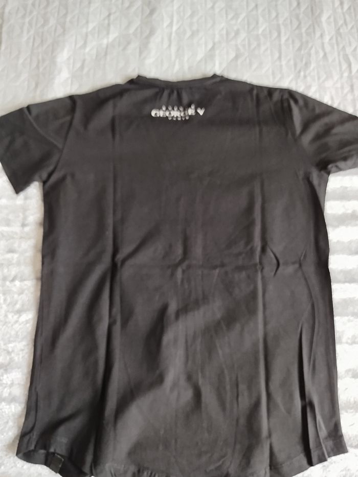 Lot de deux t-shirt - photo numéro 5