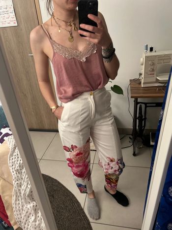 Pantalon blanc avec fleurs desigual taille 34 neuf