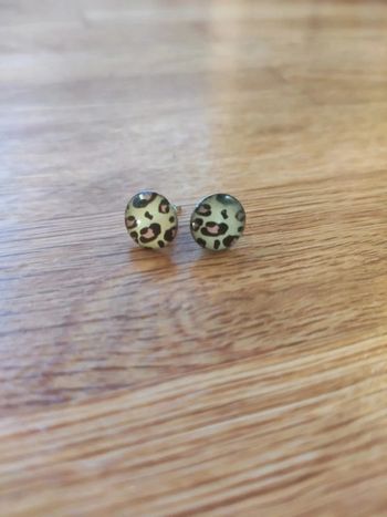 Boucles d'oreilles léopard beige