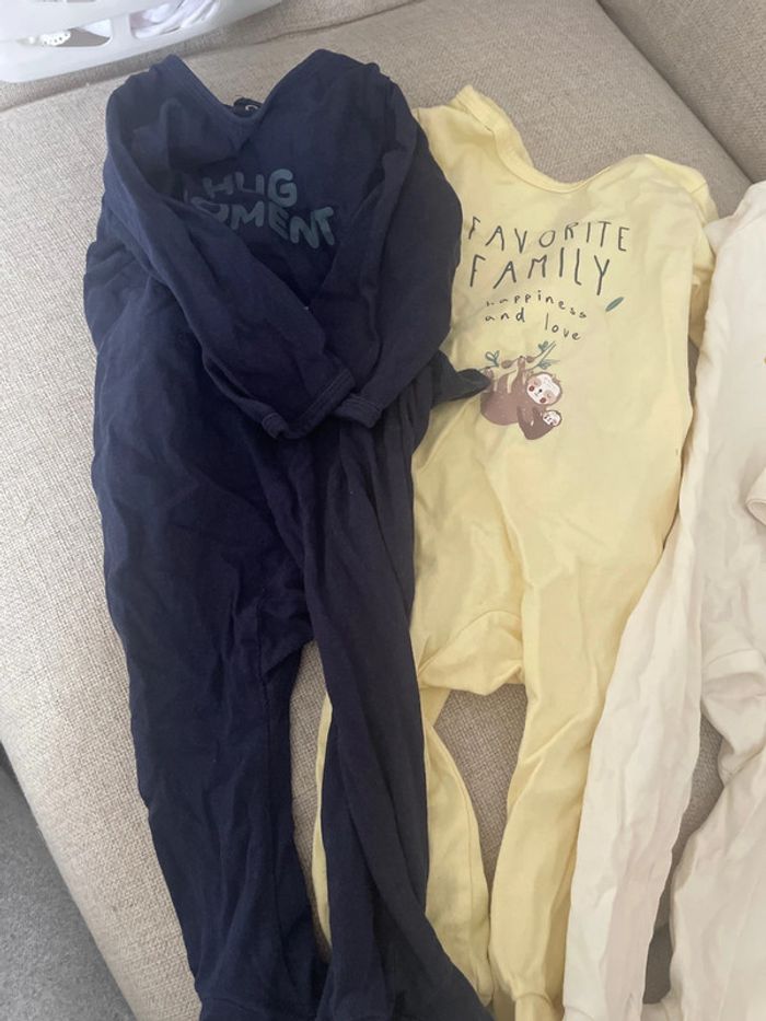 Lot de Pyjamas coton kiabi 6 mois - photo numéro 3