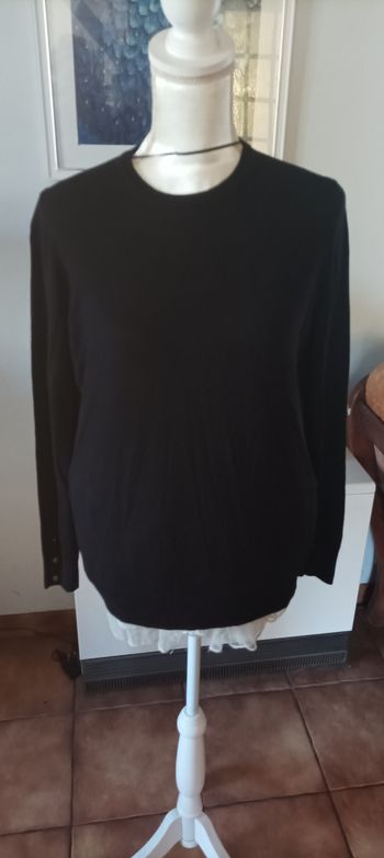 Pull noir