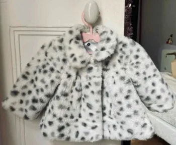 Manteau fausse fourrure blanc à pois noirs bébé 3 mois