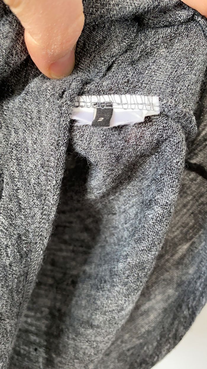 Teeshirt gris col V Kookai Taille 2 - photo numéro 3