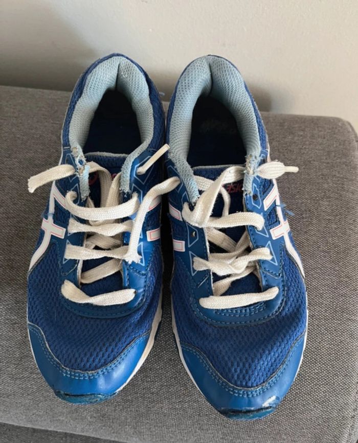 Lot De 2 Baskets Fille Taille 31 et 33 (9€ la paire et 15€ les deux) - photo numéro 2