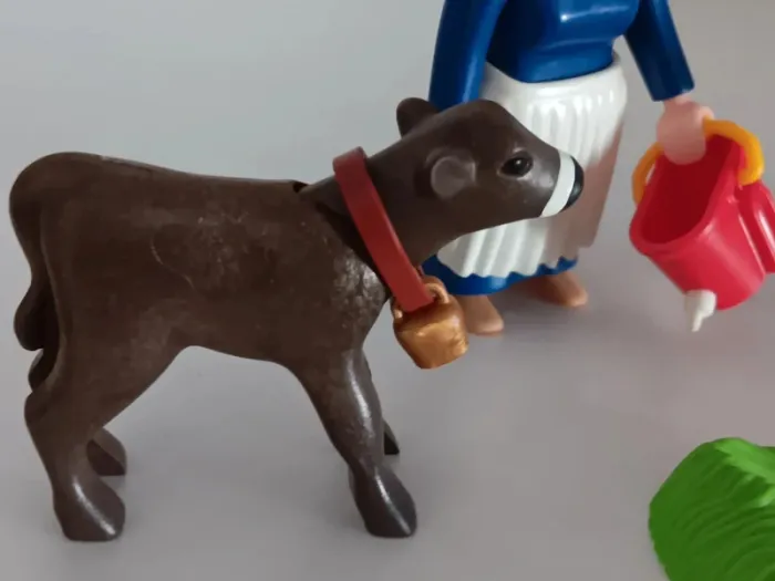 Fermière avec veaux playmobil - photo numéro 9